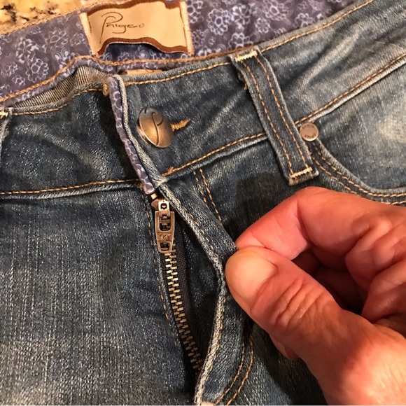 ▪️Paige Roxie Crop Jeans - Picture 5 of 15